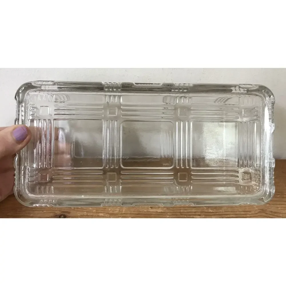 Vtg Hazel Atlas Criss Cross Antique Plaid Glass Refrigerator Dish with Lid 8.5“
